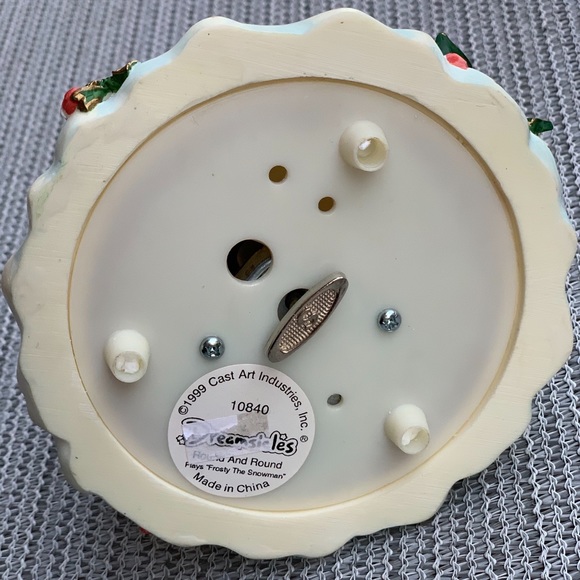 Beautiful 1999 Vintage Dreamsicles Frosty The Snowman Musical Spinning Decor ☃️ - Picture 10 of 15